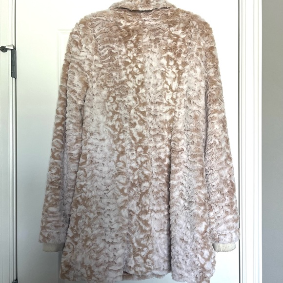 Free People faux fur coat double breasted tan brown fur jacket - Picture 4 of 7